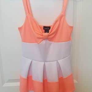 🩷5 for $50🩷 Neon Peach & White Rue 21 Dress with Bow